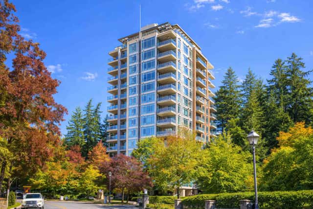 805 5639 HAMPTON PLACE